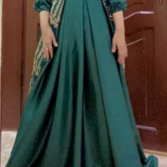 Moroccon Kaftan Dress - Picture 11 of 11